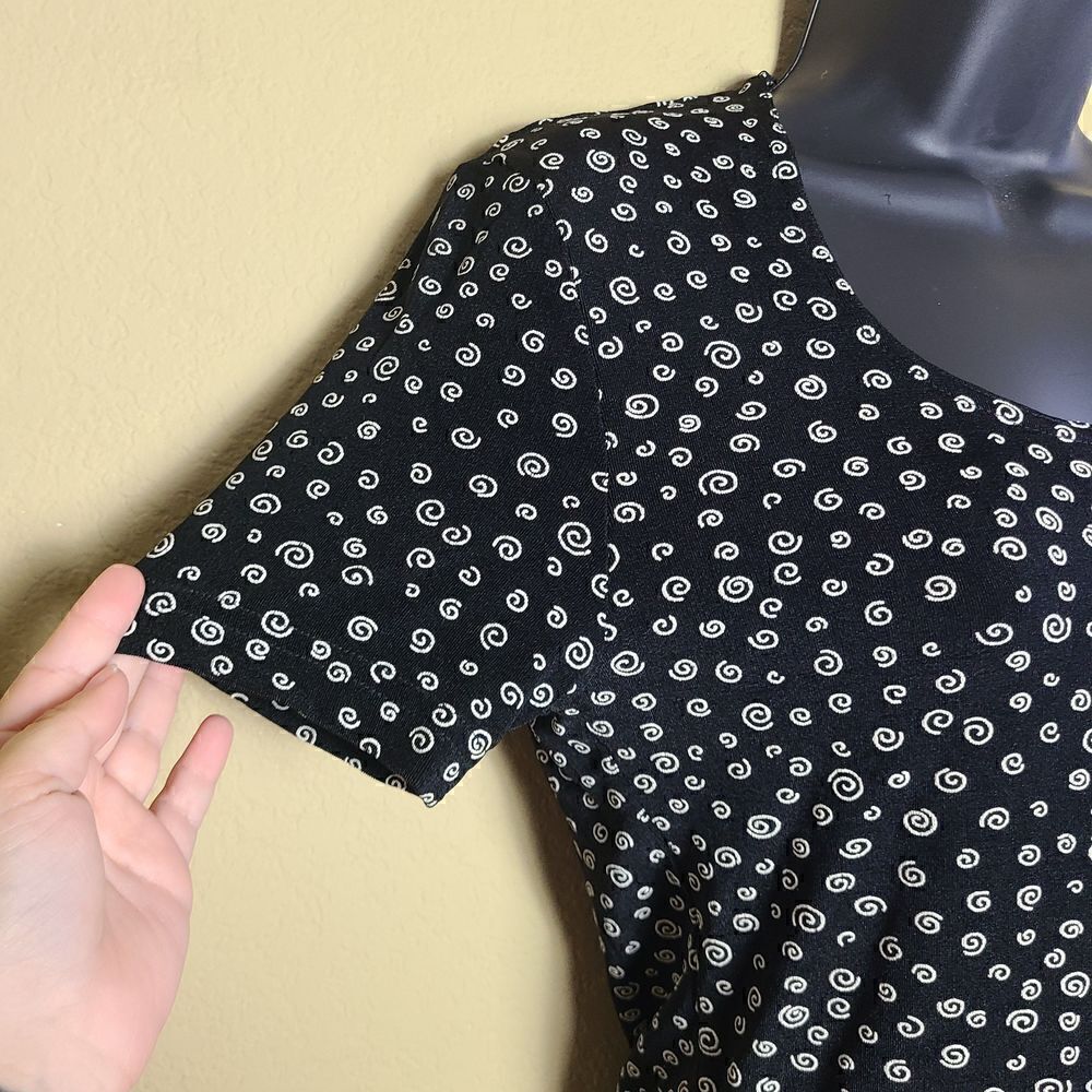 Vintage Susan Lawrence Swirl Top - Picture 2 of 7